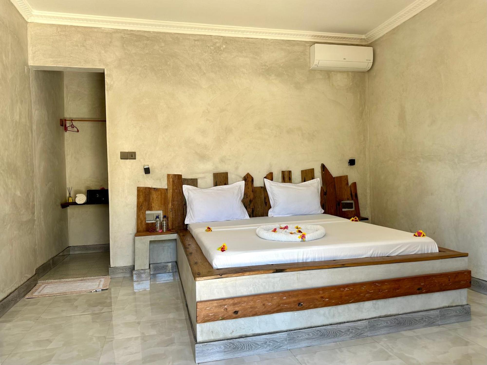 Jambo Beach Hotel Паже Екстериор снимка